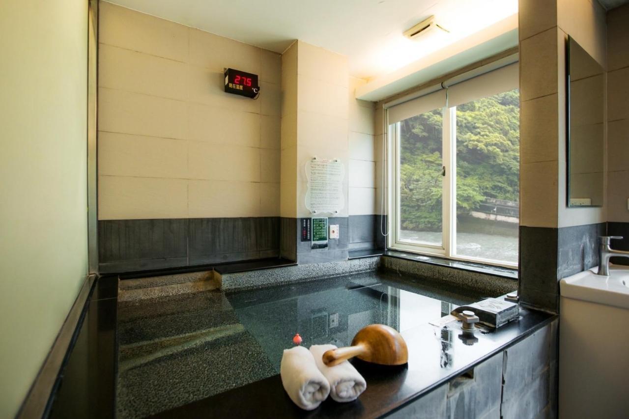 Hoya Hot Spring Inn Wulai Extérieur photo